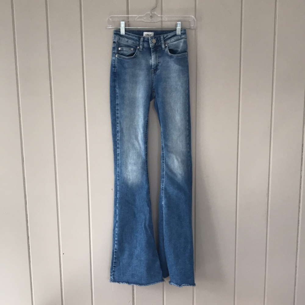 ONLY Blue Denim Mid Rise Retro Flare Jeans